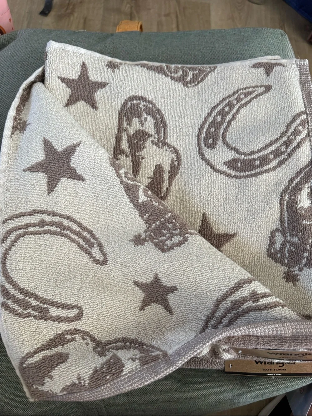 Wrangler Taupe & Cream Star and Horseshoe Towel Set